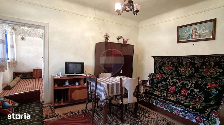 Casă cu 3 camere cu Teren 2594 Mp în Blăjel