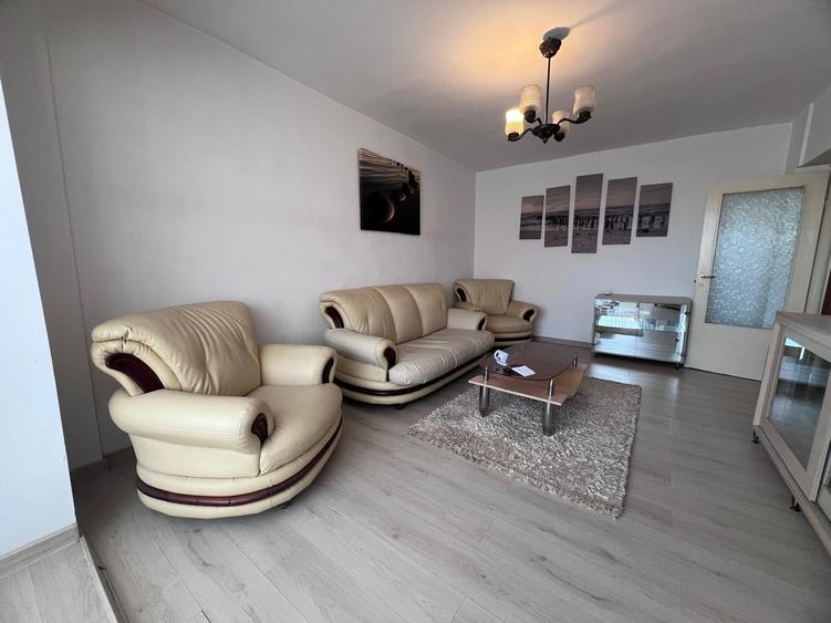 Apartament cu 2 camere decomandat în Decebal