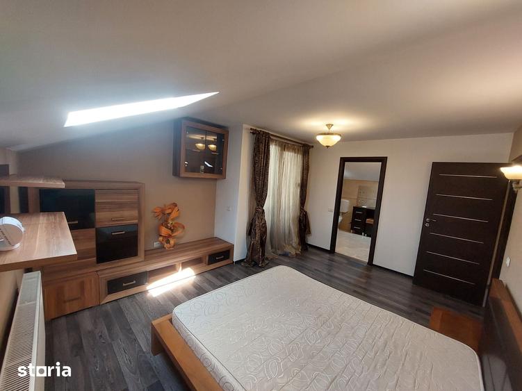 Casă cu 5 camere cu Teren 743 Mp în Central