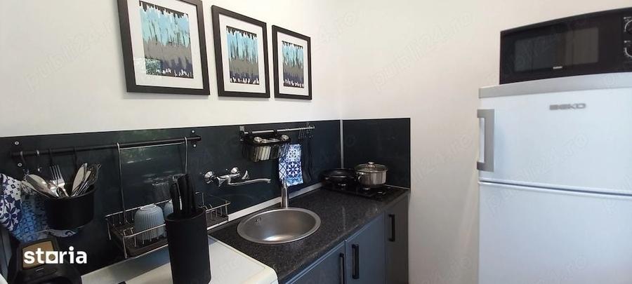 Apartament cu 3 camere semidecomandat în Tomis Nord