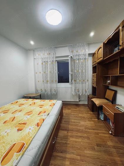 Apartament cu 3 camere decomandat în Dacia
