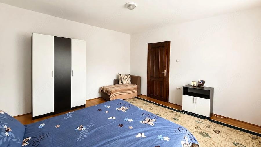 Apartament cu 2 camere decomandat în Girocului
