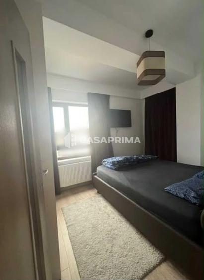 Apartament cu 3 camere decomandat în Nicolina