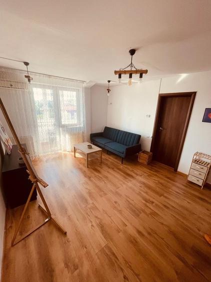 Apartament cu 3 camere decomandat, mobilat în Apărătorii Patriei