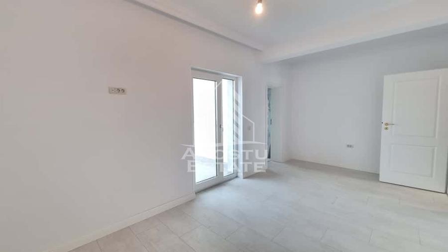 Duplex cu 4 camere cu Canalizare în Dumbrăvița