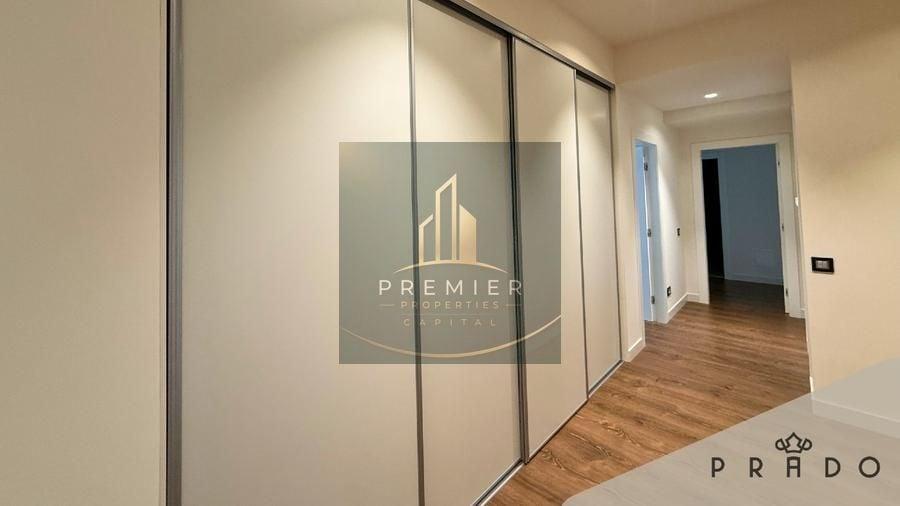 Apartament cu 4 camere decomandat în Herăstrău