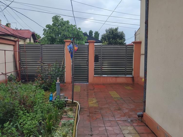 Casă cu 3 camere cu Teren 180 Mp în Tomis II