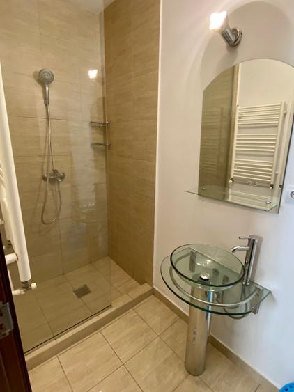Apartament cu 2 camere semidecomandat în Centrul Istoric