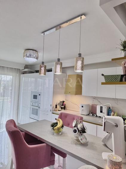 Apartament cu 3 camere semidecomandat, mobilat în Gheorgheni