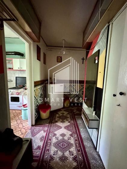 Apartament cu 2 camere semidecomandat, mobilat în Burdea