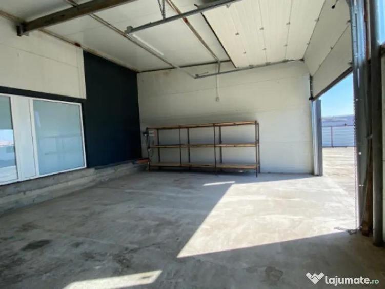 Spațiu comercial, de 220 mp, în Malu Mare