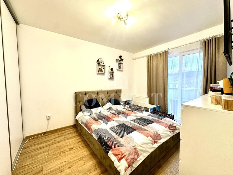 Apartament cu 2 camere semidecomandat, mobilat în Florești
