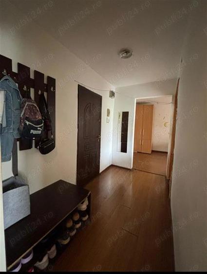 Apartament cu 2 camere decomandat în Lipovei