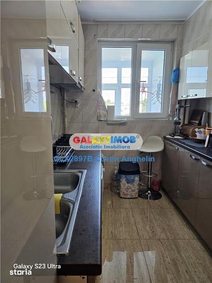 Apartament cu 3 camere, mobilat în Basarabia