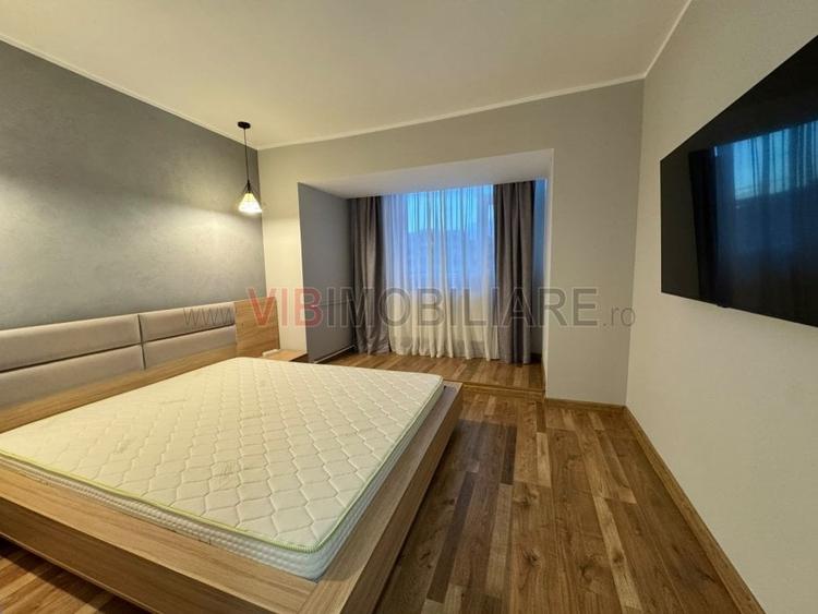 Apartament cu 3 camere semidecomandat în Crângași