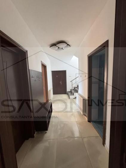 Casă individuală cu 5 camere cu Teren 4040 Mp în Drăgoești