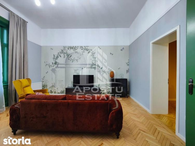 Apartament cu 3 camere, mobilat în Central