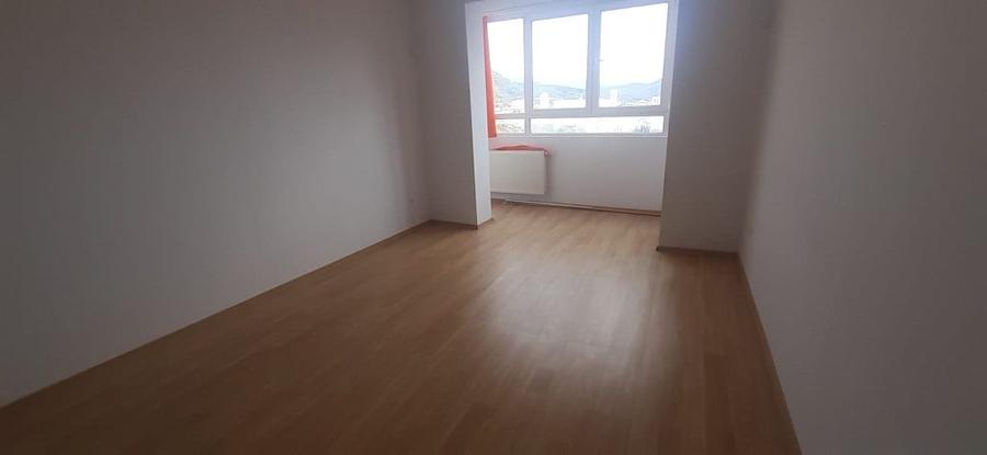 Unirii, zona McDonald's, 2 camere - 4