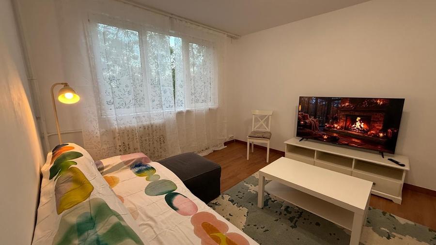 Apartament cu 3 camere decomandat în Militari