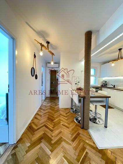Apartament cu 3 camere decomandat, mobilat în Dacia