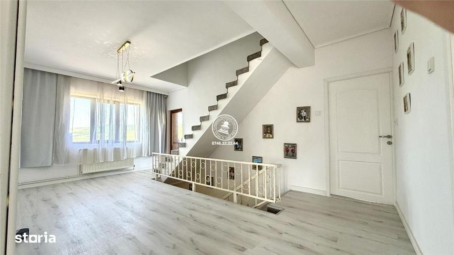 Casă cu 4 camere în Aroneanu