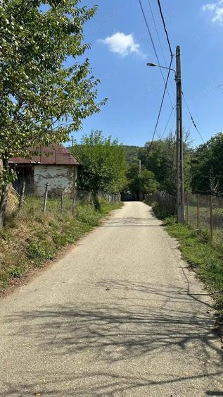 Teren de 1332 mp, în Central