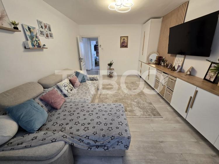 Apartament cu 2 camere decomandat, mobilat în Vasile Aaron