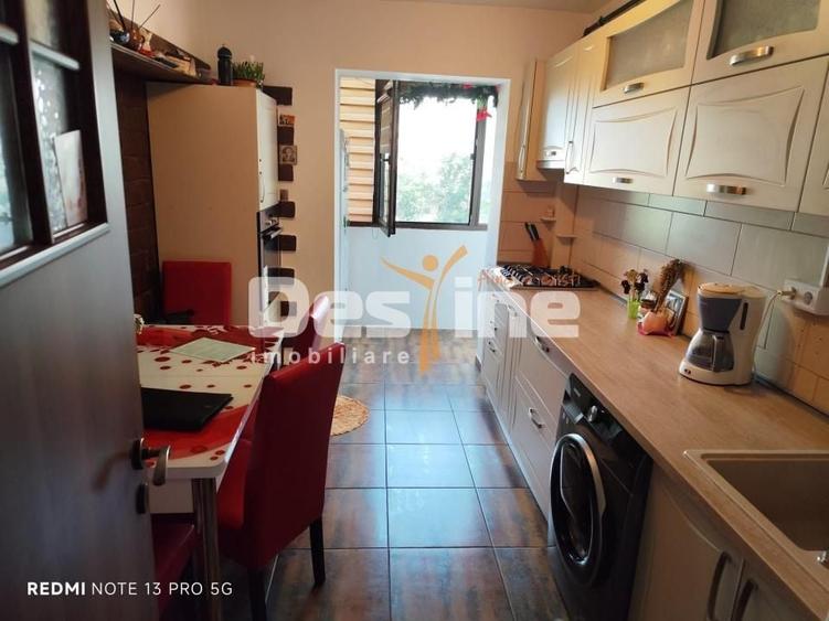 Apartament cu 4 camere decomandat, mobilat în Nord