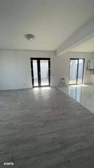Casă cu 3 camere cu Teren 440 Mp în Domnești