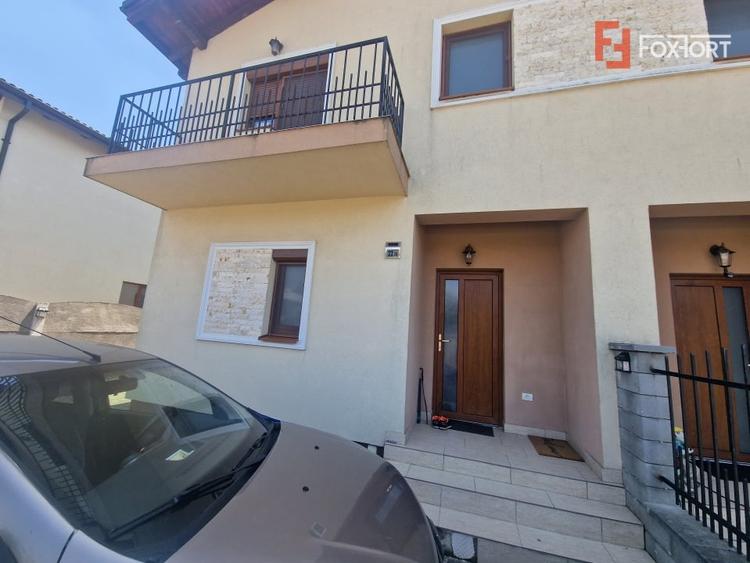 Duplex cu 4 camere cu Canalizare în Moșnița Veche