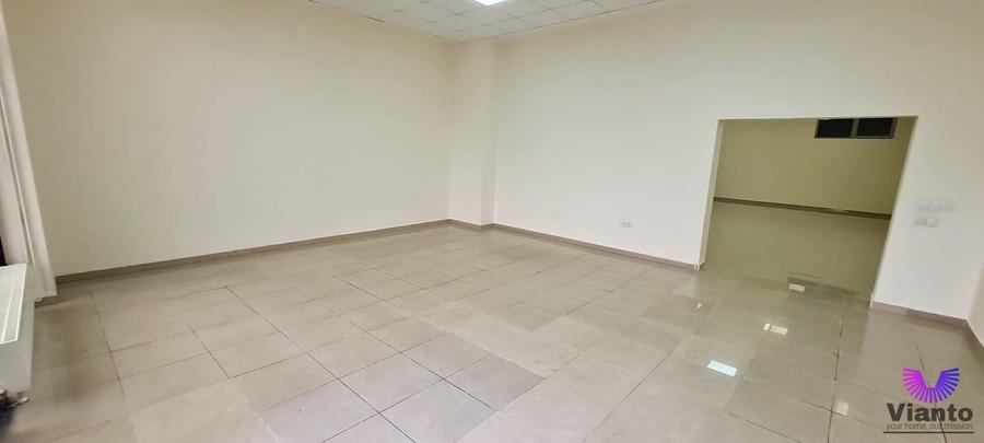 Spațiu comercial, de 130 mp, în Aeroport