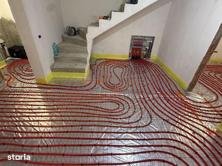 Casă cu 4 camere cu Teren 300 Mp în Central
