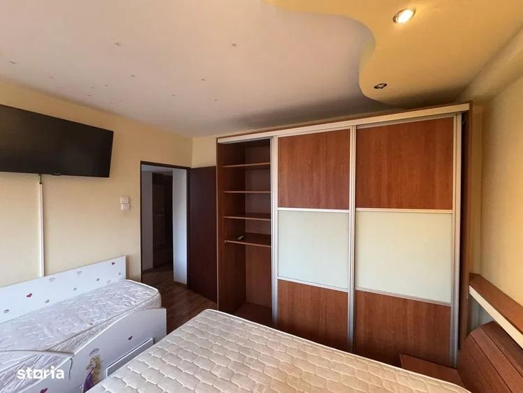 Apartament cu 3 camere decomandat, mobilat în Drumul Taberei
