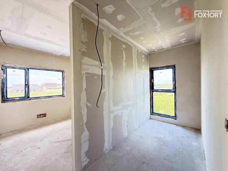 Duplex cu 3 camere cu Teren 247 Mp în Săcălaz