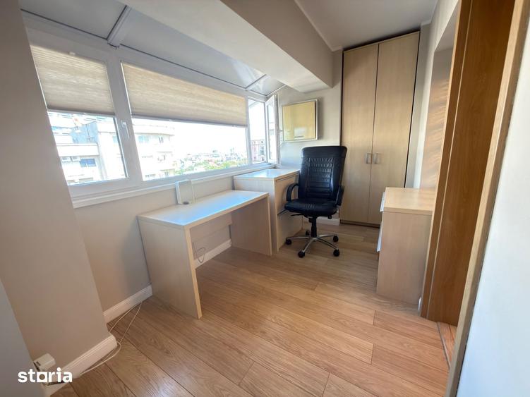 Apartament cu 3 camere în Victoriei