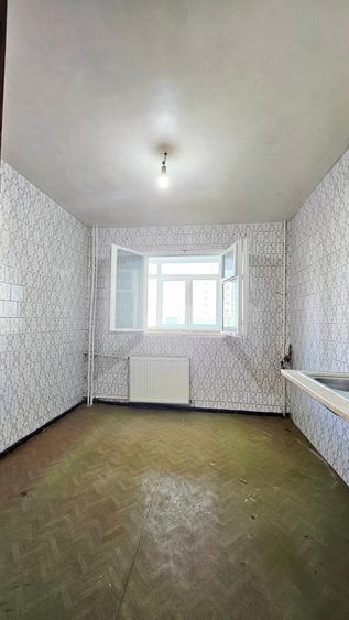 Apartament cu 3 camere decomandat în Dristor