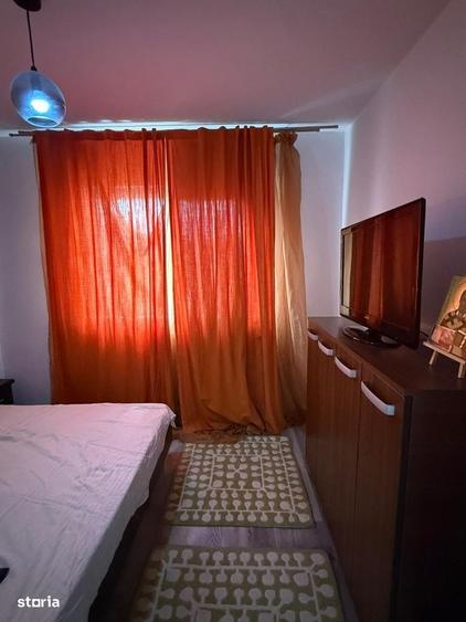 Apartament Ciuperca 3camere decomandate cu centrala 2/4 - 4
