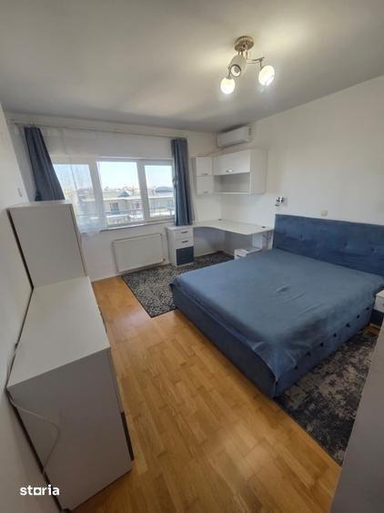 Apartament cu 3 camere în Tei