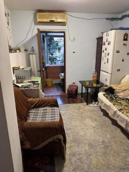 Apartament cu 2 camere decomandat în CET