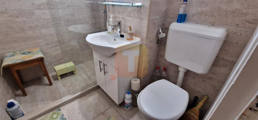 Apartament cu 2 camere decomandat în Dărmănești