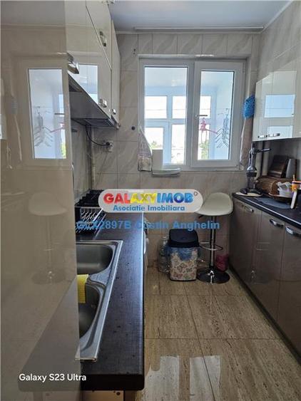 Apartament cu 3 camere semidecomandat, mobilat în Basarabia