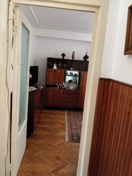 Inchiriez apartament