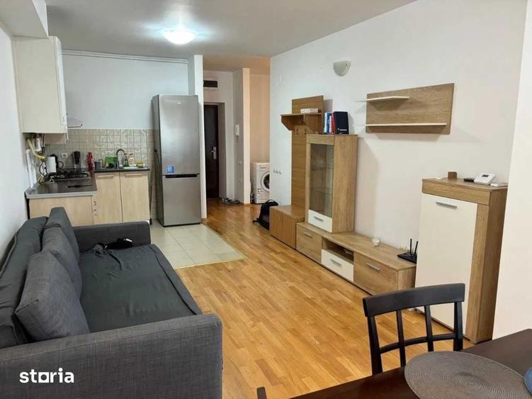 Apartament cu 2 camere decomandat în Titan