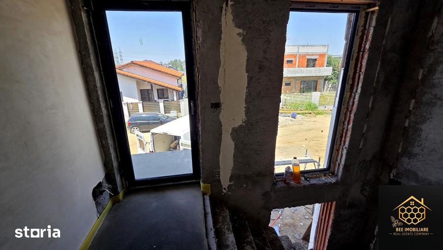 Casă cu 5 camere cu Teren 310 Mp în Malu Mare