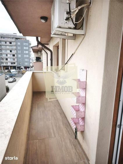Apartament cu 3 camere, mobilat în Central