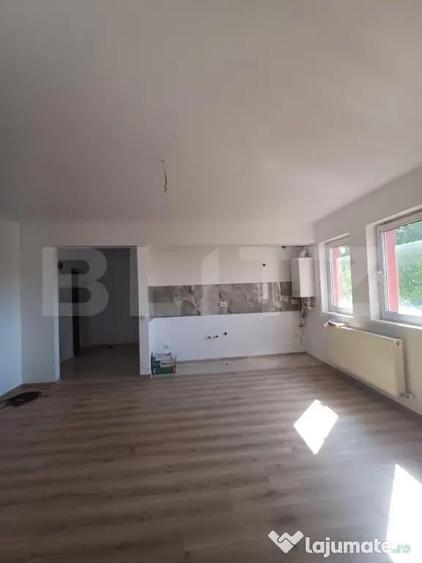 Apartament cu 2 camere semidecomandat în Turda