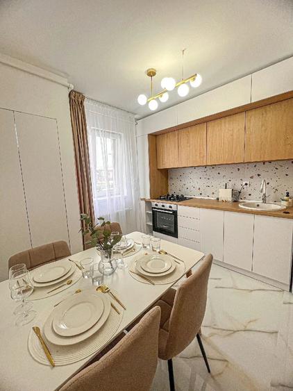Apartament cu 3 camere decomandat în Central