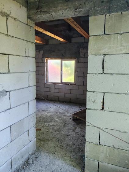 Casă cu Teren 900 Mp în Havârna