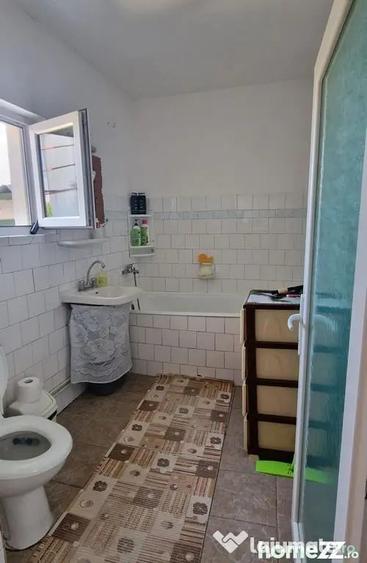Casă cu 3 camere cu Teren 281 Mp în Central