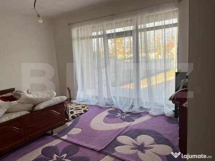 Casă cu 7 camere cu Teren 1200 Mp în Central